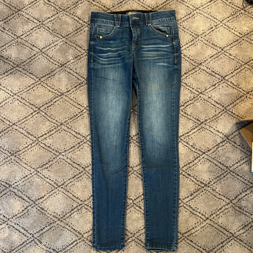 Democracy Blue Skinny Jeans with Sleek Fit